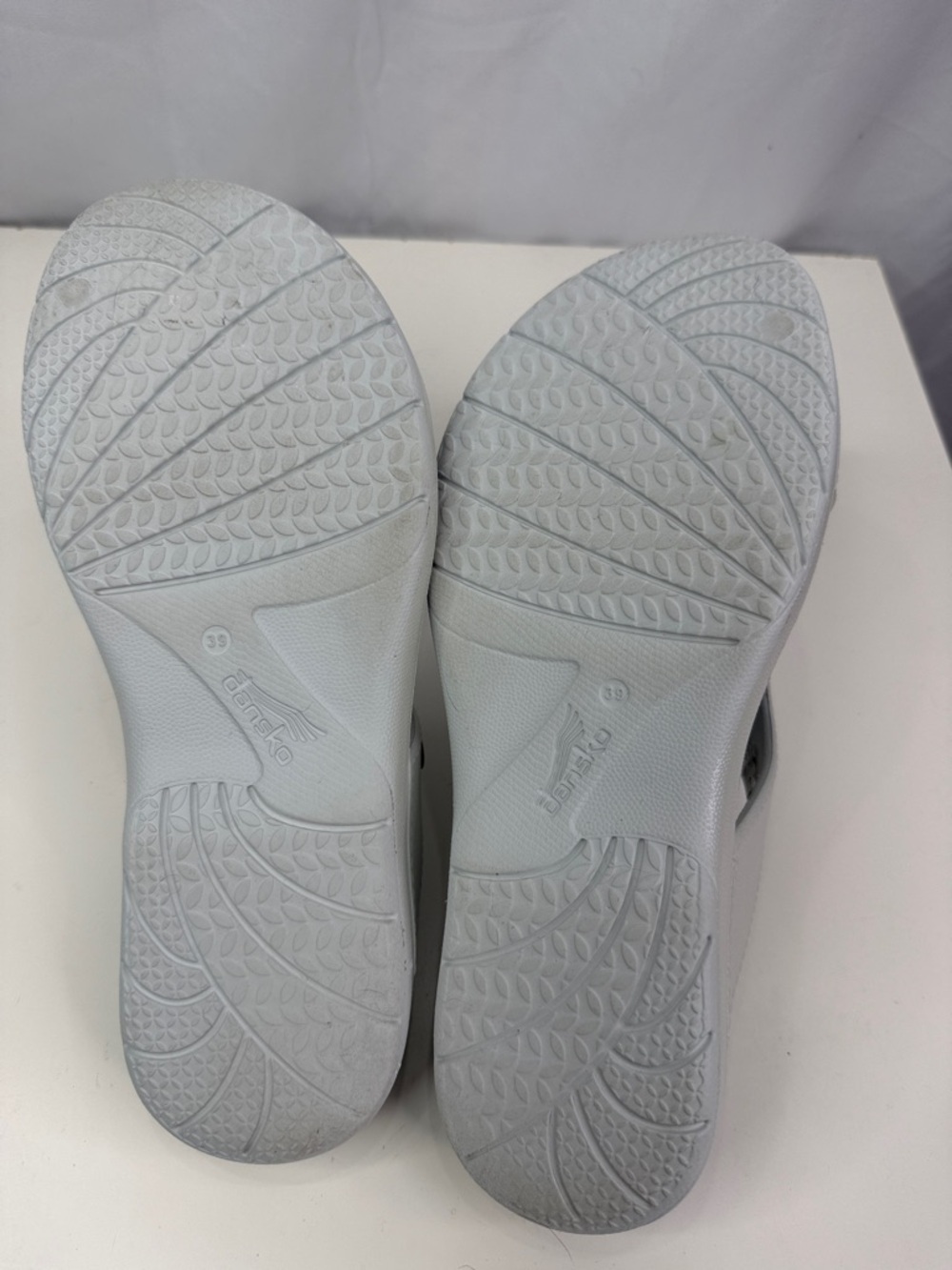 Dansko Molded Toe Loop Women’s Size 39 Light Gray Blue Thong Sandals - Picture 5 of 7